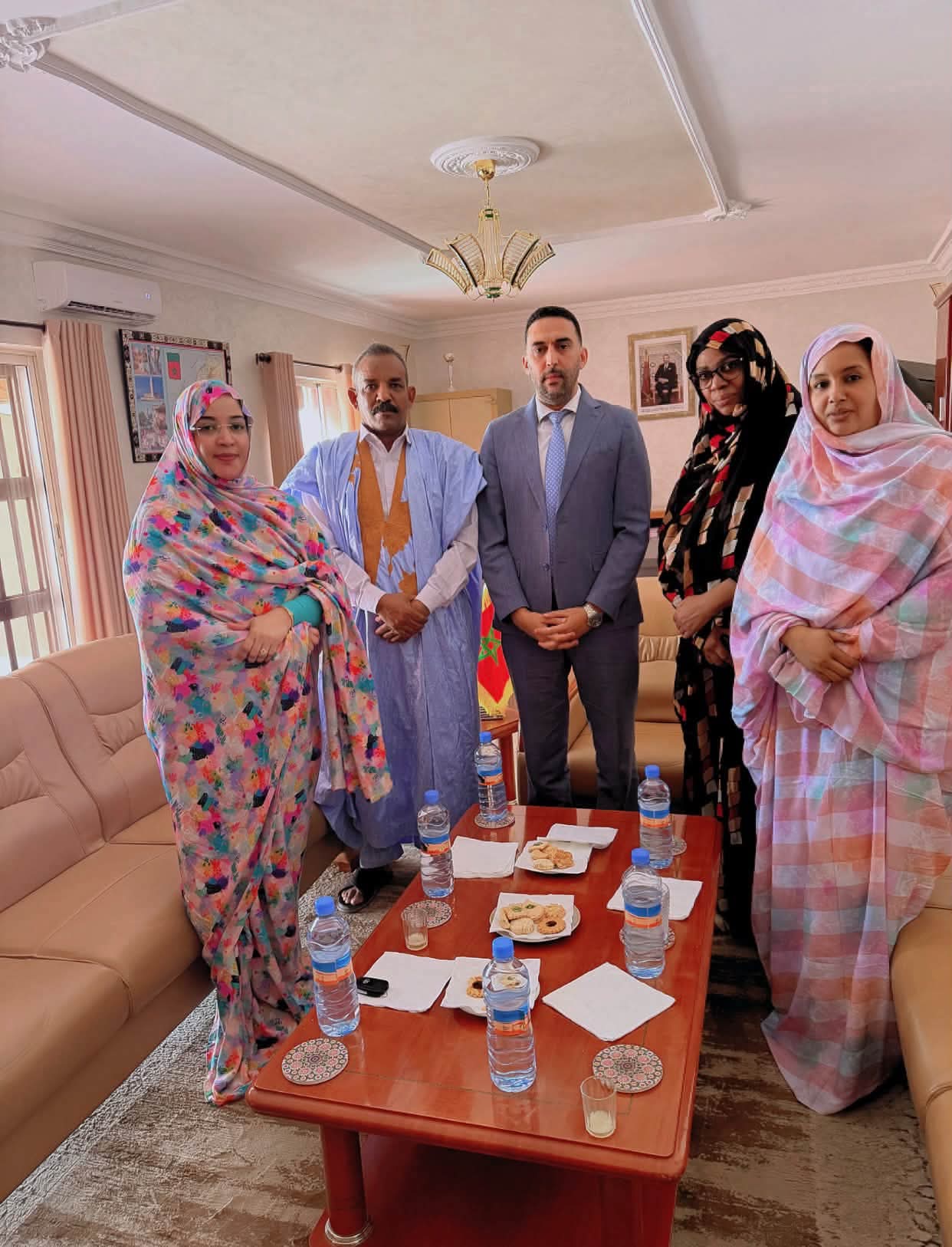 وفد من شبكة الإعلاميين الجهوية لمكافحة تهريب المهاجرين يزور القنصلية المغربية بنواذيبو